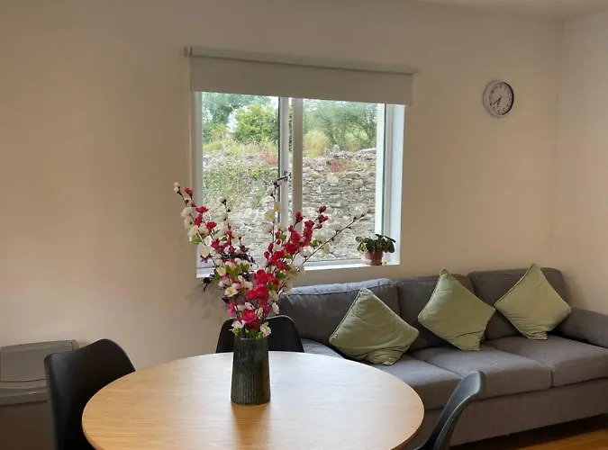 Peacock Farms Estate 3* Crookstown