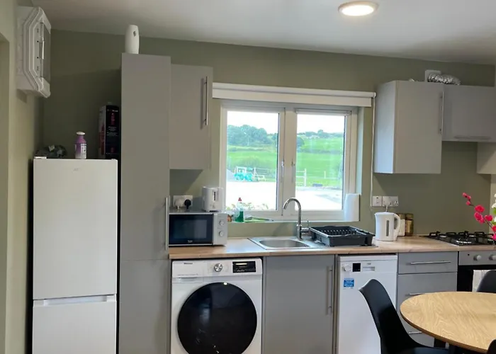 Peacock Farms Estate 3*